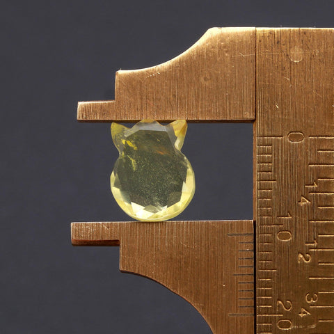 Lemon Quartz Yellow Head Carving Natural 10 mm Stone